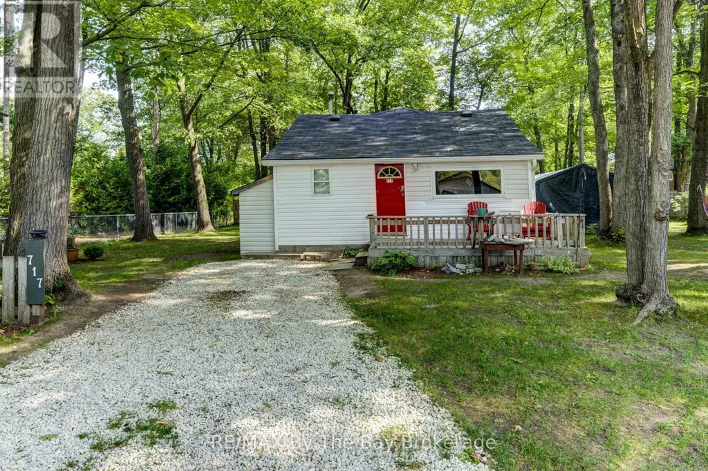 717 Oxbow Park Drive, Wasaga Beach